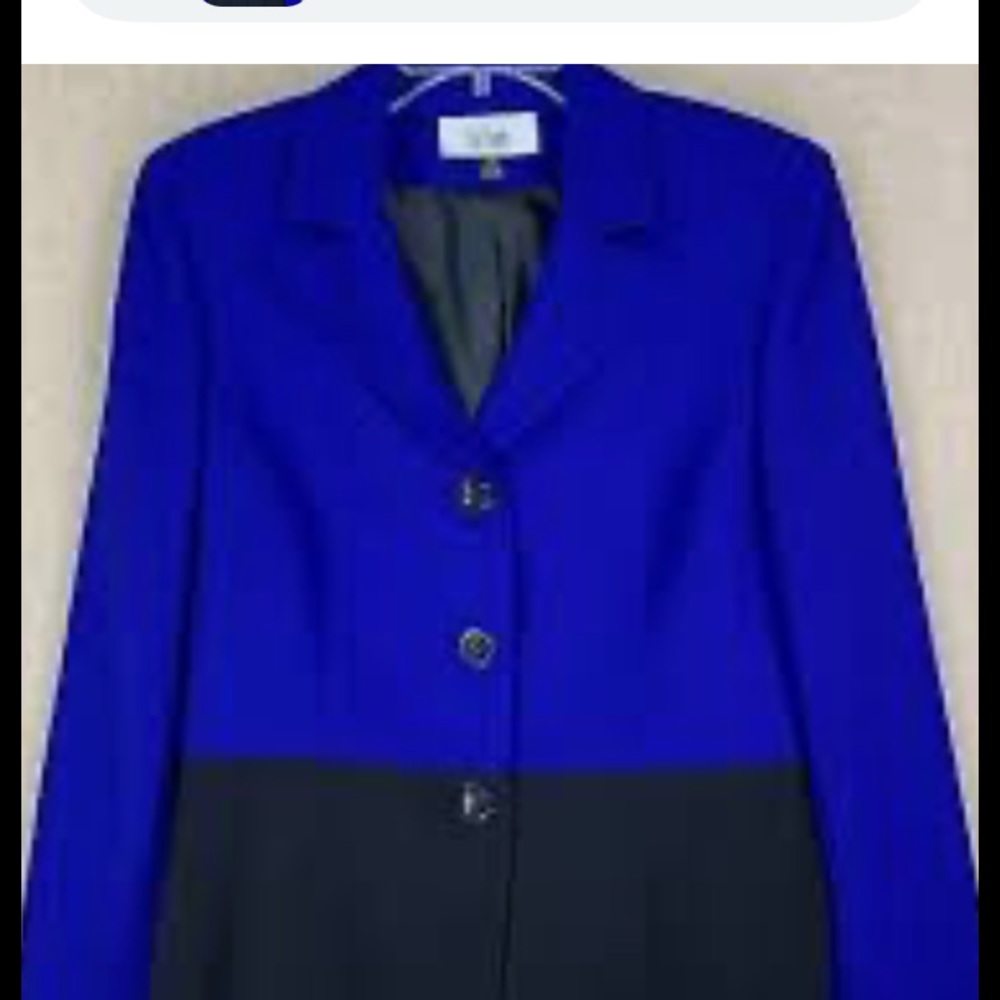 Le suit